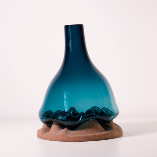 Flora Decanter • Lake Edition • Deep Blue • Sand