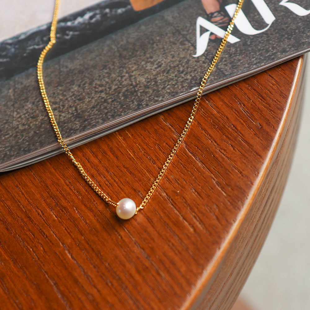 ELAYNE GOLD PEARL NECKLACE